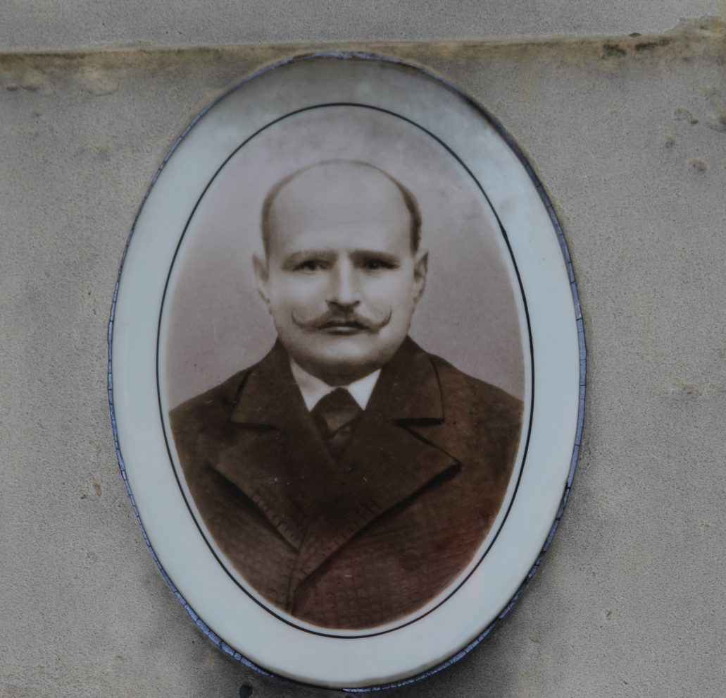 Warszawa. Cmentarz Bródnowski. 1918 r. Walery Kamiński. Fot. Jerzy S. Majewski